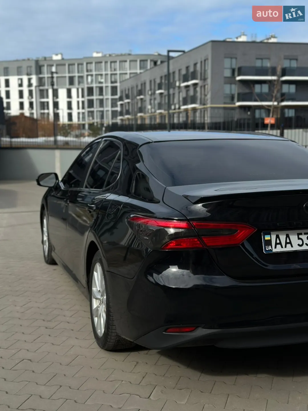 2018 Toyota Camry - мініатюра 3