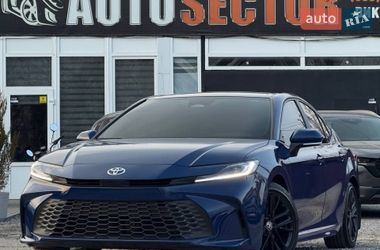 Седан Toyota Camry 2024 в Харькове
