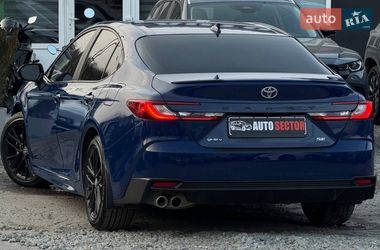 Седан Toyota Camry 2024 в Харкові