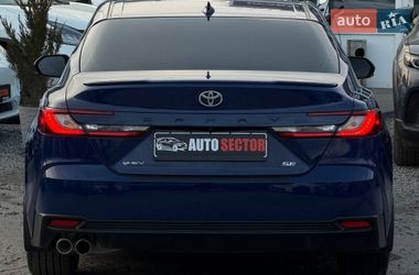 Седан Toyota Camry 2024 в Харкові