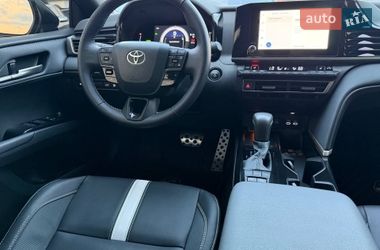 Седан Toyota Camry 2024 в Харкові