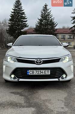 Седан Toyota Camry 2016 в Валках