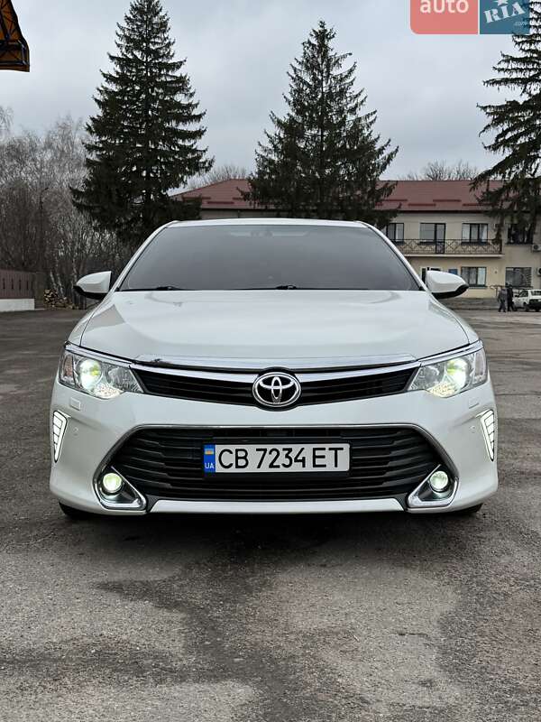 Toyota Camry 2016