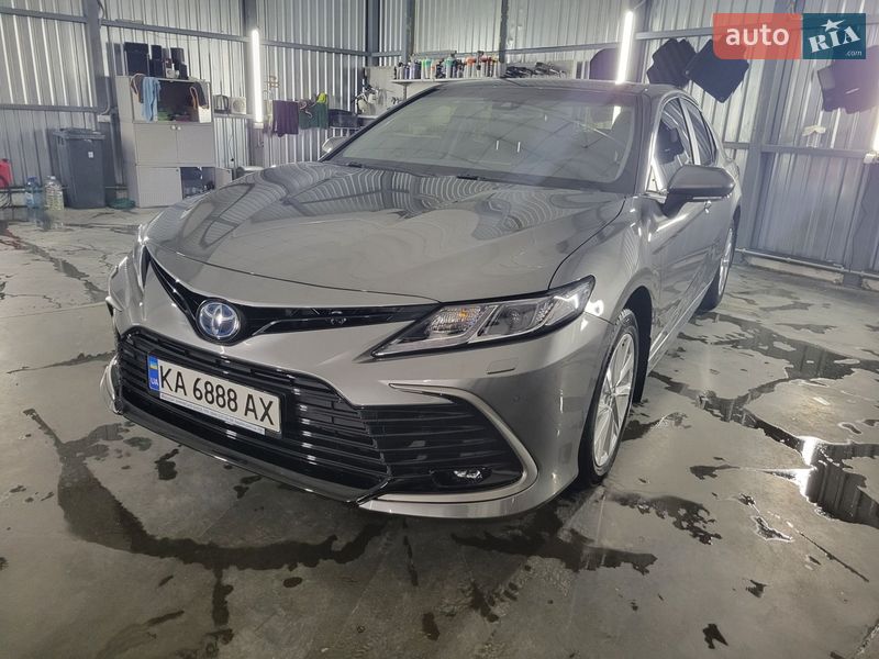 Седан Toyota Camry 2022 в Киеве фото 2 Седан Toyota Camry 2022 в Киеве