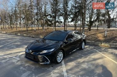 Седан Toyota Camry 2024 в Киеве