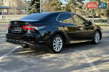 Седан Toyota Camry 2024 в Киеве