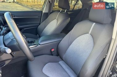 Седан Toyota Camry 2024 в Киеве
