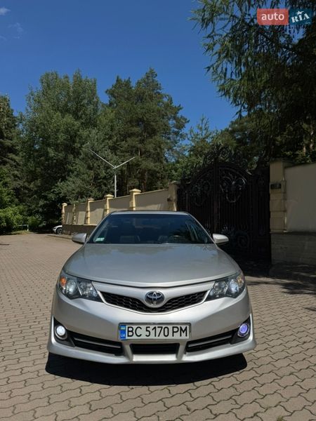 Toyota Camry 2014