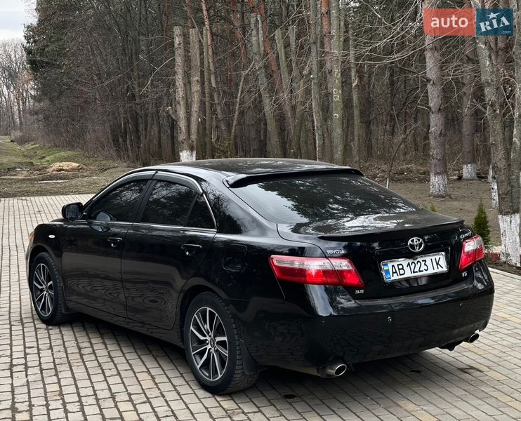 Седан Toyota Camry 2007 в Бершаді