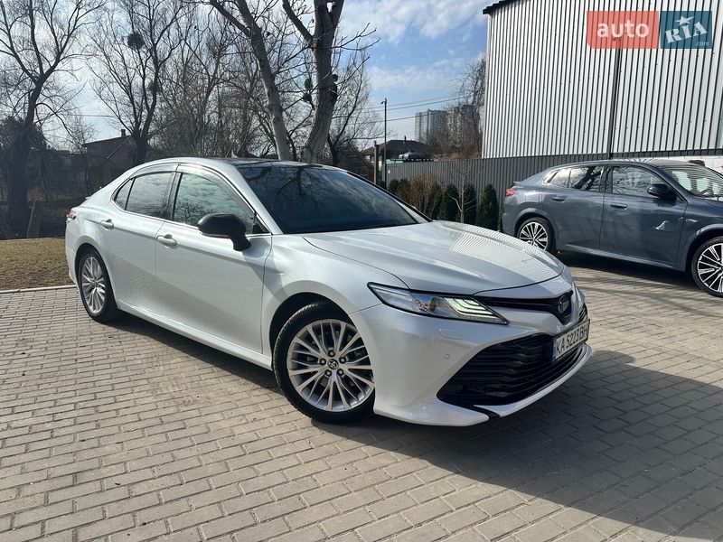 Toyota Camry 2020