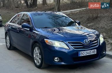 Седан Toyota Camry 2010 в Тернополе