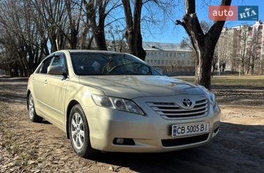 Седан Toyota Camry 2007 в Чернигове