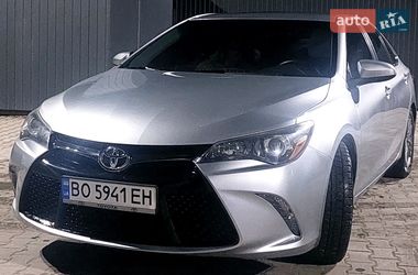 Седан Toyota Camry 2016 в Тернополі