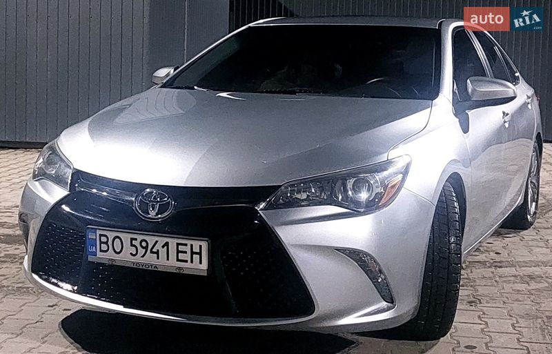 Toyota Camry 2016