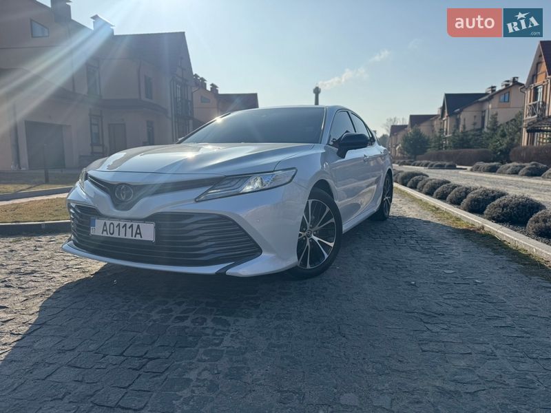 Toyota Camry 2018