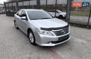 Седан Toyota Camry 2013 в Запоріжжі