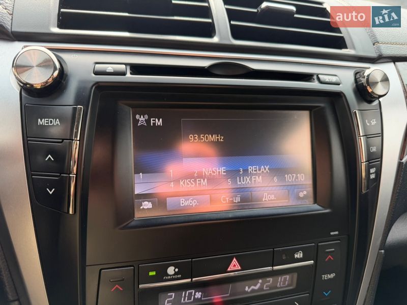 Седан Toyota Camry 2014 в Кривом Роге