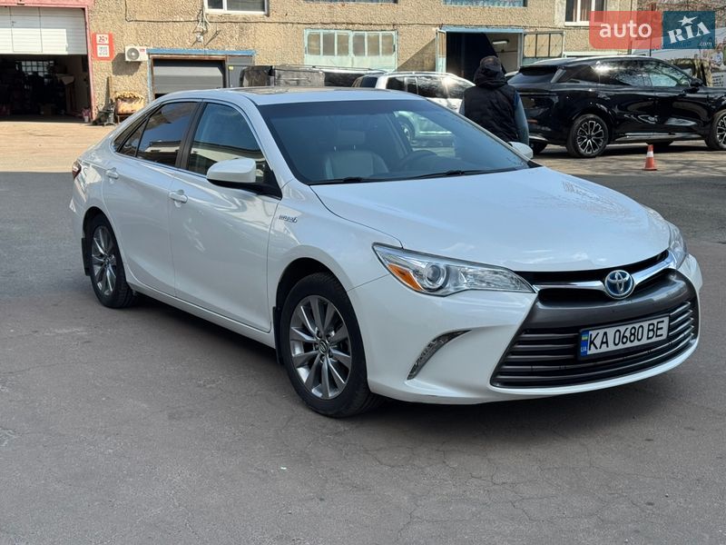 Toyota Camry 2016