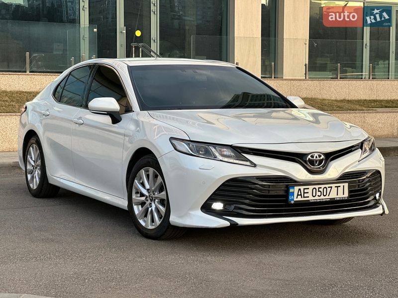 Toyota Camry 2018