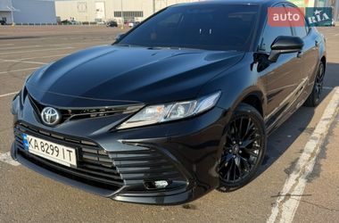 Седан Toyota Camry 2023 в Одесі