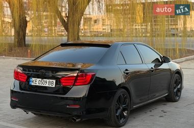 Седан Toyota Camry 2011 в Днепре