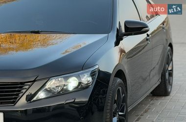 Седан Toyota Camry 2011 в Дніпрі