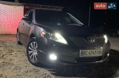 Седан Toyota Camry 2007 в Львові