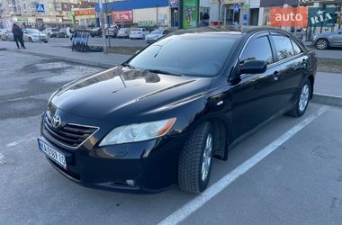 Седан Toyota Camry 2008 в Киеве