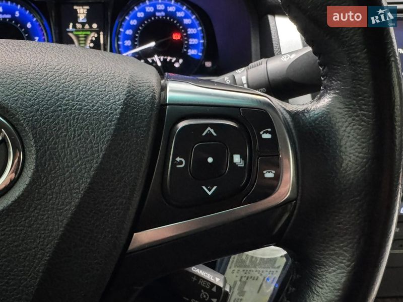 Седан Toyota Camry 2016 в Одессе