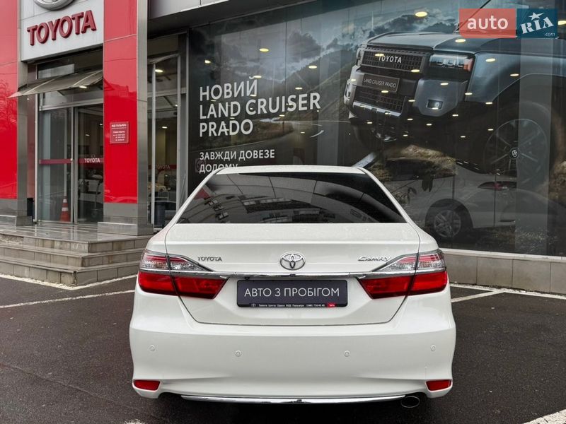 Седан Toyota Camry 2016 в Одессе