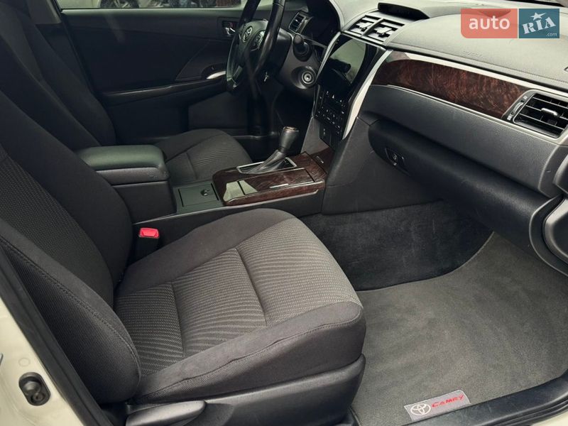 Седан Toyota Camry 2016 в Одессе