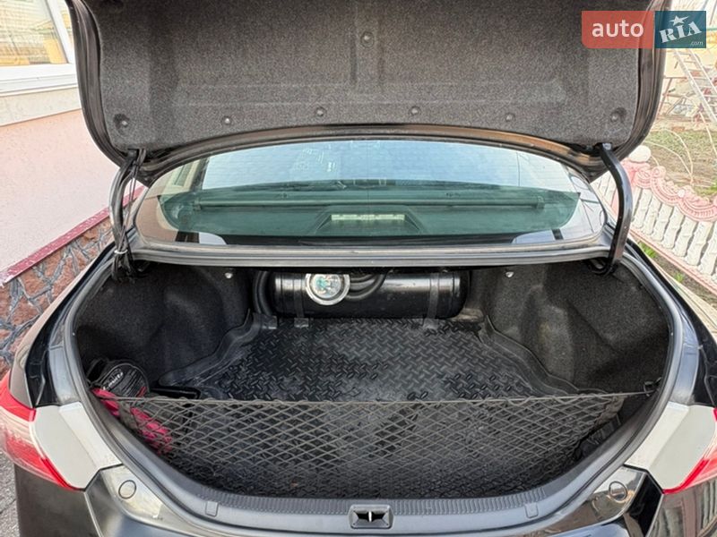 Седан Toyota Camry 2008 в Киеве