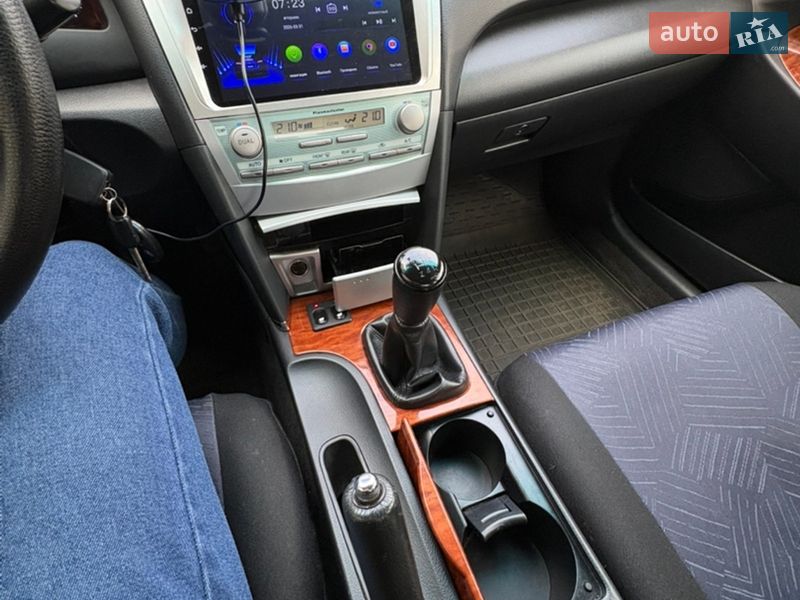 Седан Toyota Camry 2008 в Киеве
