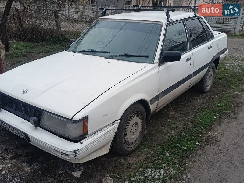 Седан Toyota Camry 1988 в Виннице