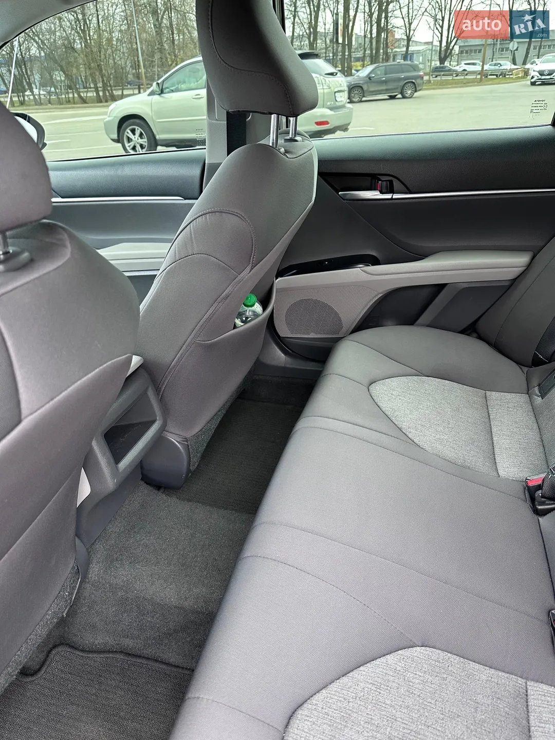 2018 Toyota Camry - мініатюра 18