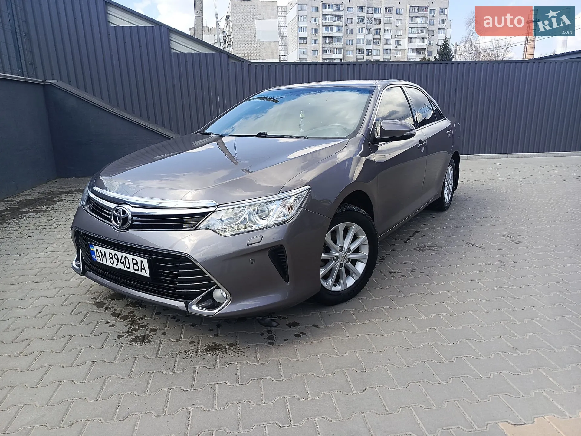 2017 Toyota Camry - мініатюра 2