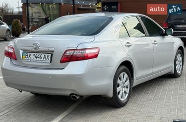 Седан Toyota Camry 2008 в Виннице