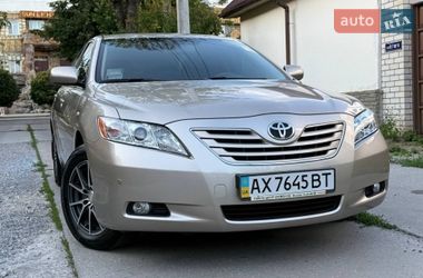 Седан Toyota Camry 2008 в Харькове