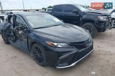 Седан Toyota Camry 2022 в Києві