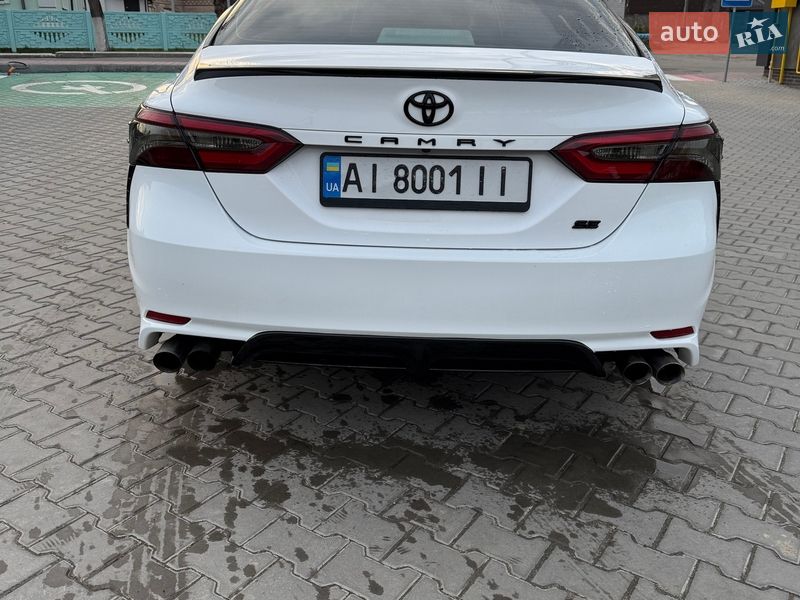 Toyota Camry 2018