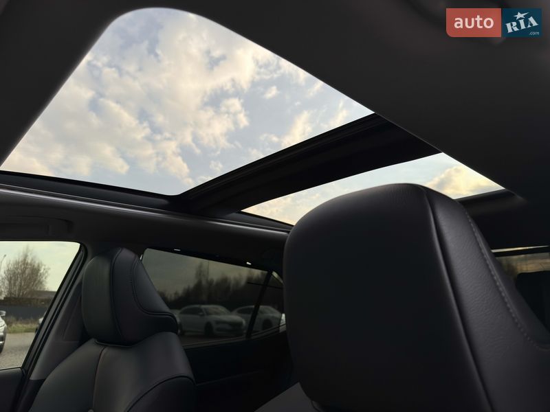 Седан Toyota Camry 2019 в Луцьку