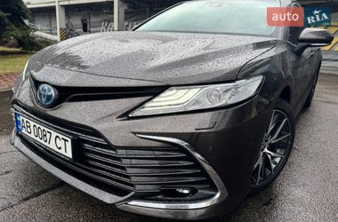 Седан Toyota Camry 2023 в Києві