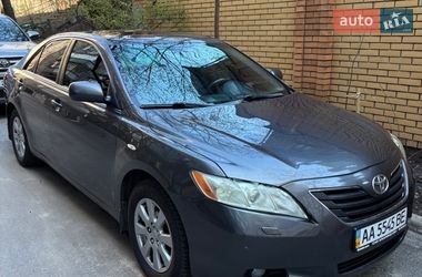 Седан Toyota Camry 2007 в Києві