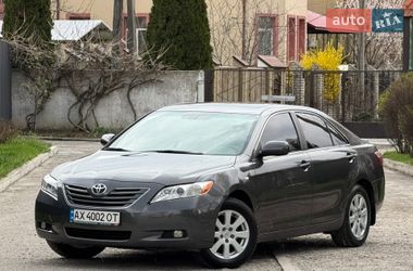 Седан Toyota Camry 2008 в Днепре