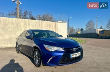 Седан Toyota Camry 2015 в Киеве