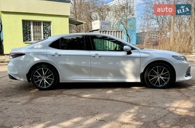 Седан Toyota Camry 2021 в Киеве