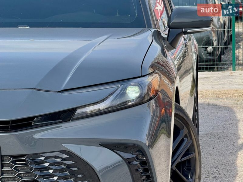 Седан Toyota Camry 2024 в Киеве