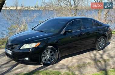Седан Toyota Camry 2007 в Днепре