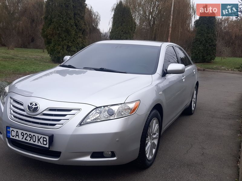 Седан Toyota Camry 2007 в Умані
