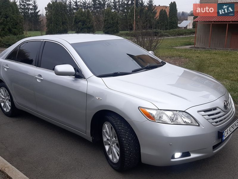 Седан Toyota Camry 2007 в Умані